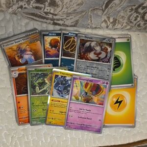 Pokemon Reverse Halo Bundle Card Set - Vibrant Multicolor Collection